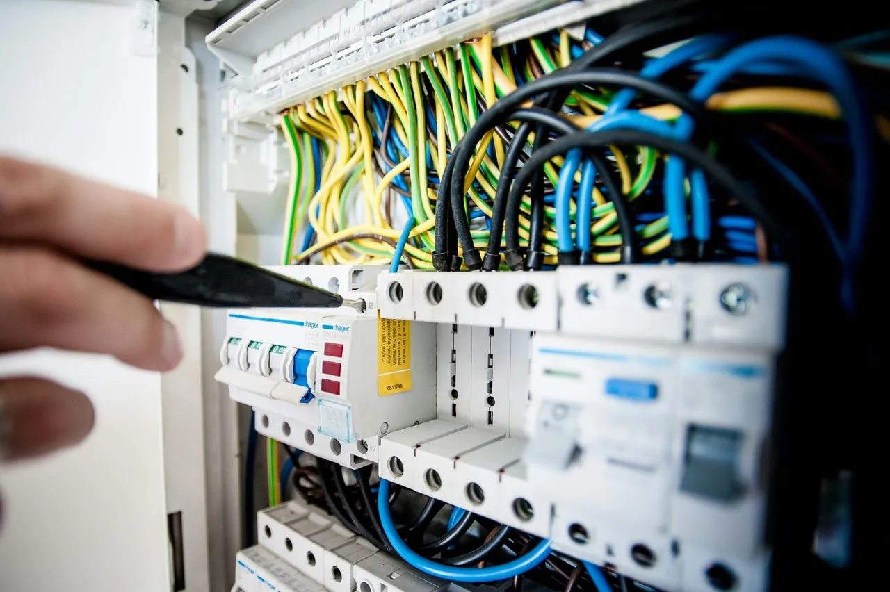 professional electrical services for homes and businesses in Grand Junction, CO